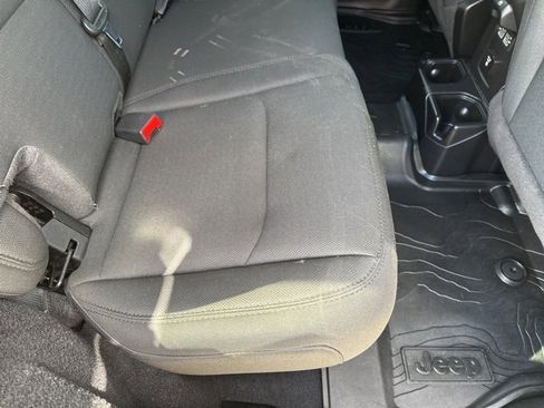 Used 2021 Jeep Wrangler Unlimited Sport image 16