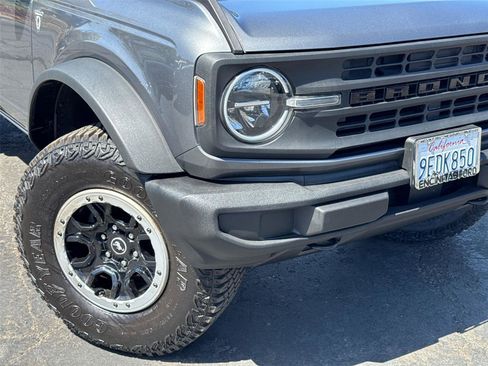 Certified 2022 Ford Bronco 4-Door w/ Sasquatch Package AWD/4WD image 3
