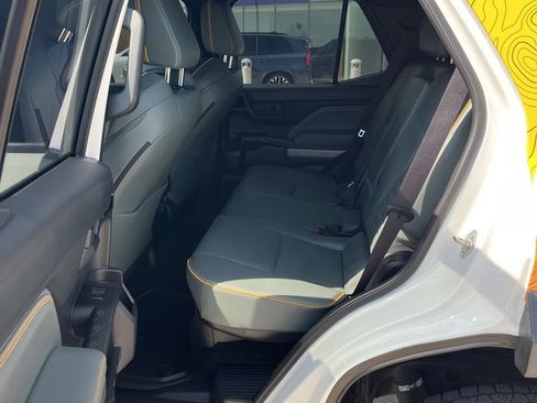 Certified 2025 Toyota 4Runner Trailhunter AWD/4WD image 8