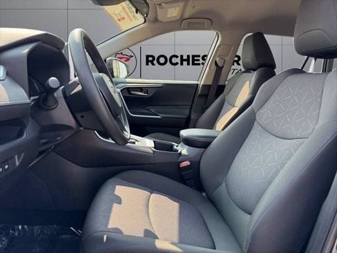 Certified 2025 Toyota RAV4 XLE AWD/4WD image 70