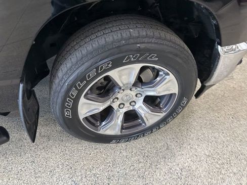 Used 2023 RAM 1500 Laramie AWD/4WD image 15