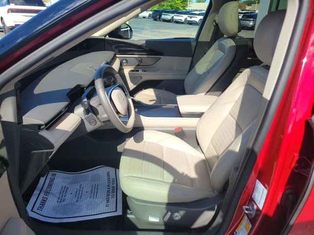 Certified 2025 Lincoln Nautilus Reserve AWD/4WD image 4