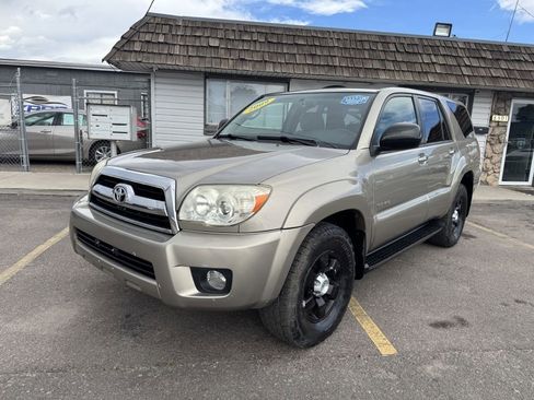 Used 2009 Toyota 4Runner SR5 image 3