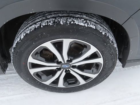 Used 2024 Subaru Forester Limited image 14