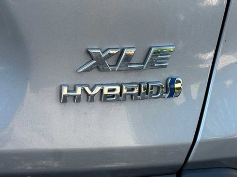 Certified 2021 Toyota RAV4 XLE AWD/4WD image 5