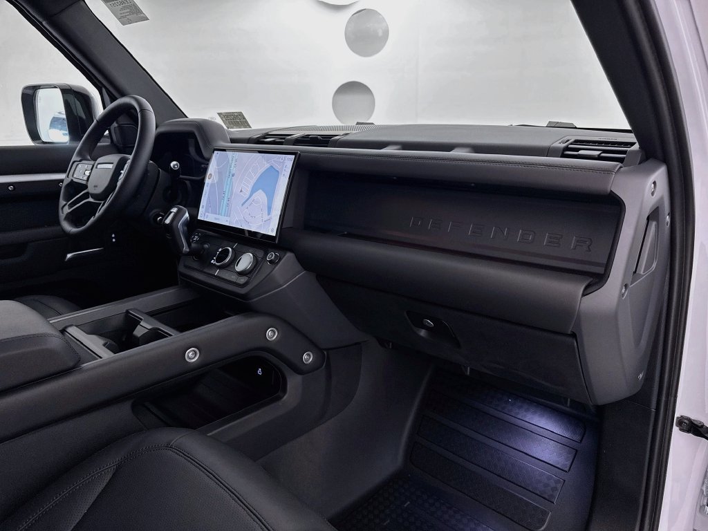 New 2026 Land Rover Defender 110 X-Dynamic SE AWD/4WD image 31