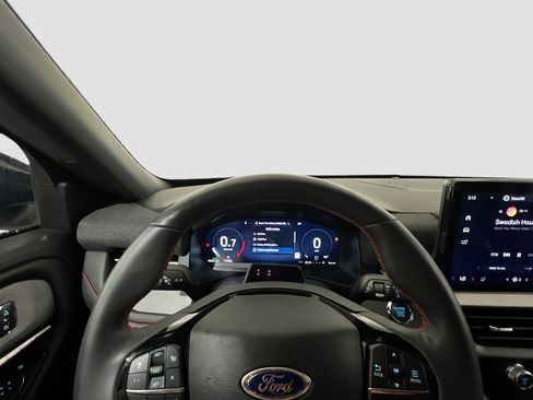 Used 2025 Ford Explorer ST-Line RWD image 7