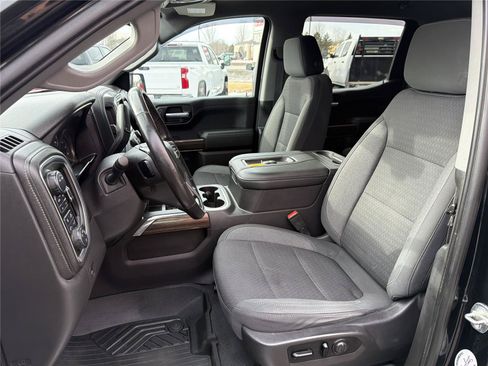 Used 2021 Chevrolet Silverado 1500 LT Trail Boss w/ Convenience Package II AWD/4WD image 9