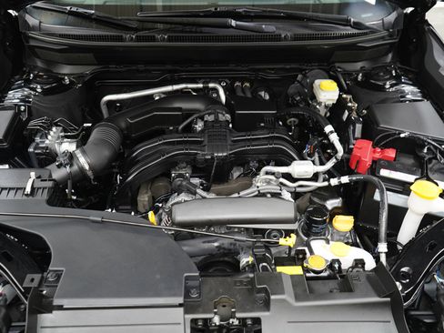 Certified 2026 Subaru Outback Premium AWD/4WD image 30