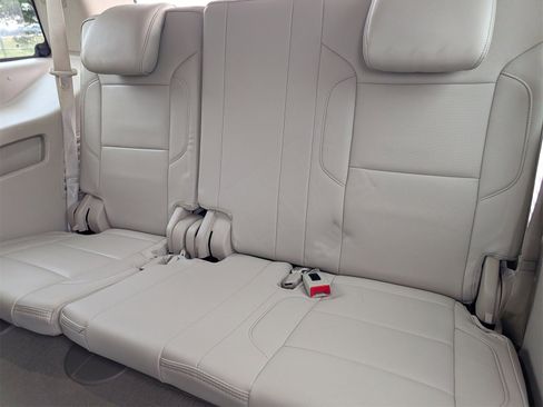 Used 2020 GMC Yukon Denali w/ Denali Ultimate Package image 17