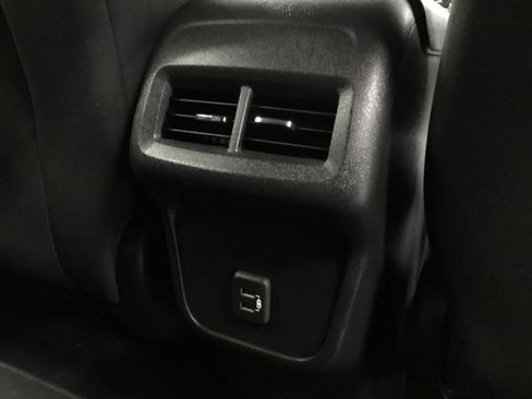 Used 2023 Chevrolet Equinox LS AWD/4WD image 21