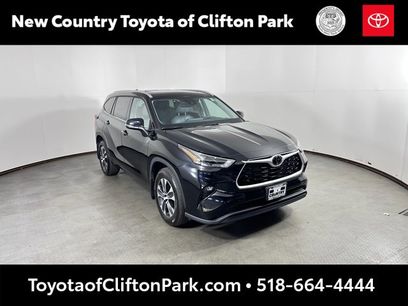 Used 2022 Toyota Highlander XLE