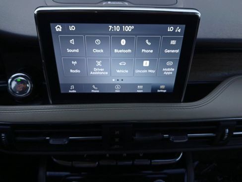 Used 2020 Lincoln Corsair Reserve w/ Equipment Group 201A AWD/4WD image 8