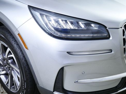 Used 2023 Lincoln Corsair AWD w/ Equipment Group 101A image 16