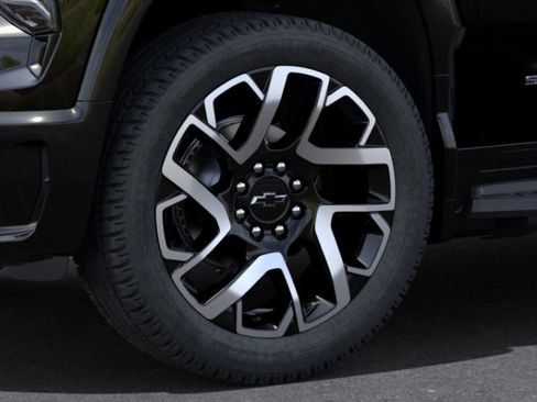 New 2024 Chevrolet Silverado EV RST image 9