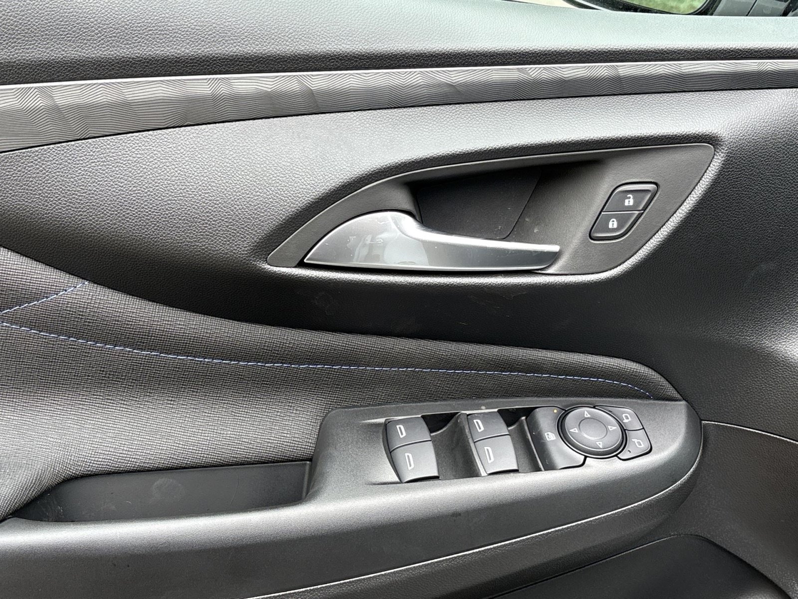 New 2026 Buick Envista Sport Touring w/ Convenience I Package FWD image 15