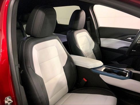 Used 2024 Chevrolet Equinox EV LT w/ Active Safety Package 3 image 7