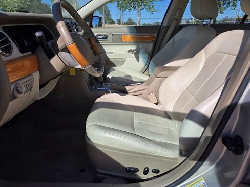 Used 2009 Lincoln MKZ FWD image 11