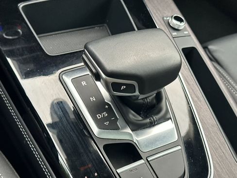 Used 2023 Audi Q5 e Premium Plus w/ Premium Plus Package image 21