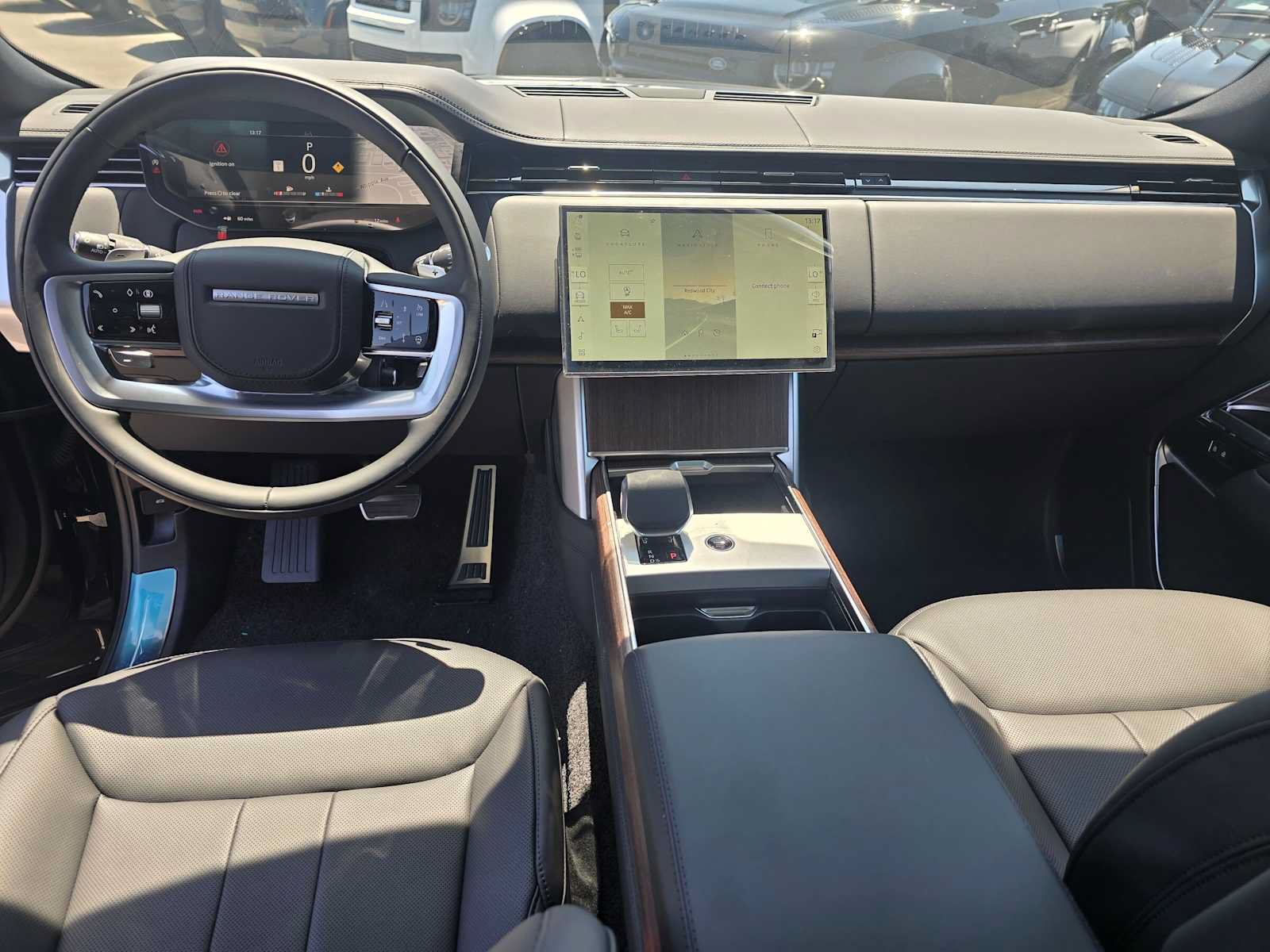 New 2026 Land Rover Range Rover Long Wheelbase SE AWD/4WD image 20