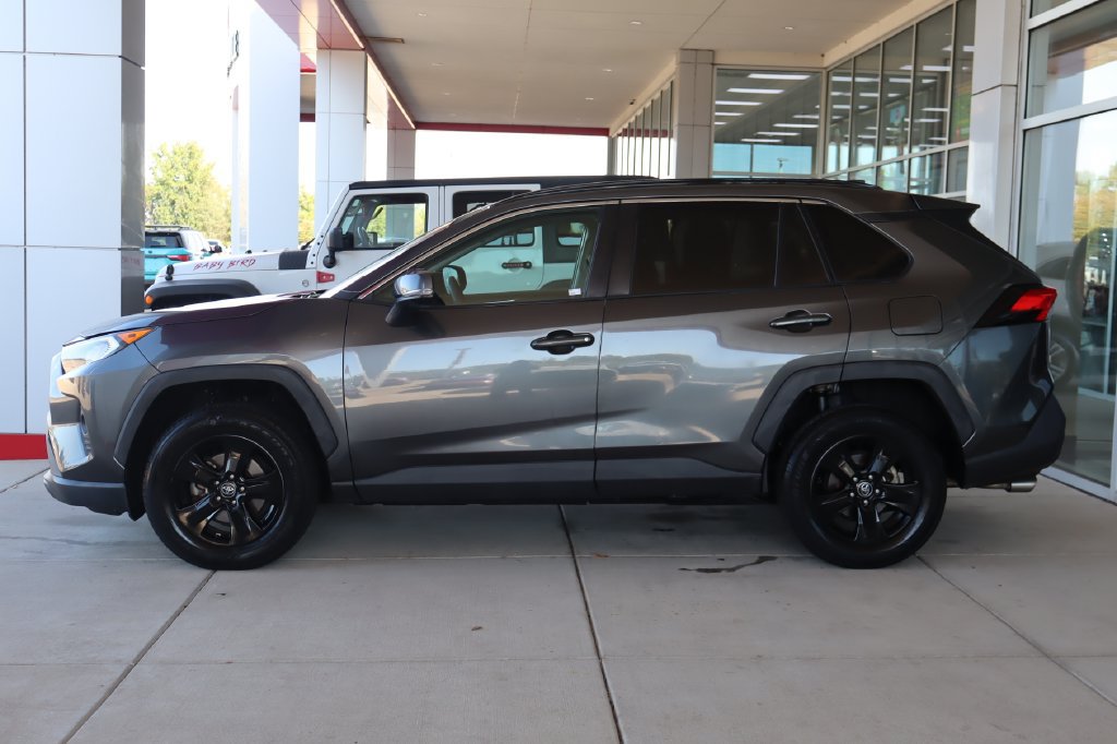 Used 2020 Toyota RAV4 XLE FWD image 4
