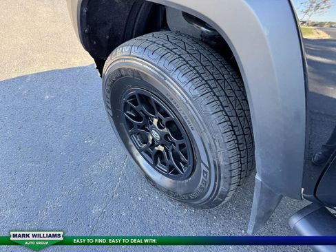 Used 2022 Toyota Tacoma 4x4 Access Cab image 11