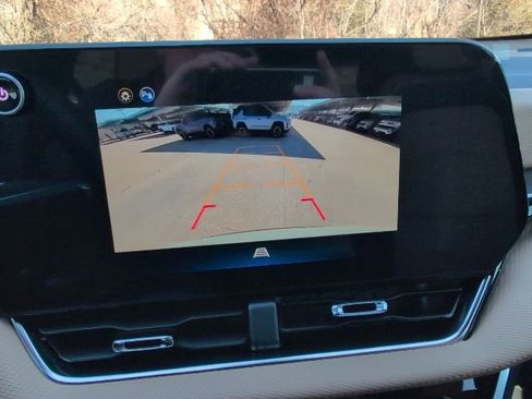 New 2026 Chevrolet Equinox ACTIV w/ Convenience Package III image 24