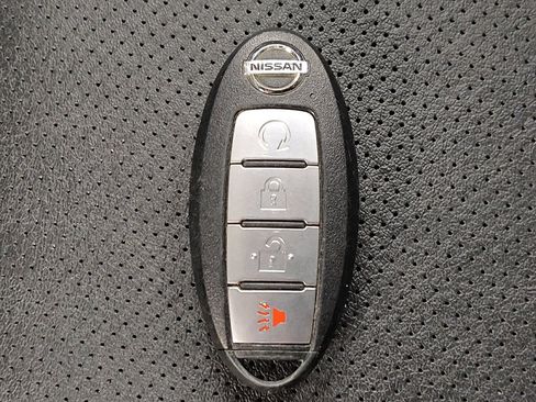 Used 2019 Nissan Rogue Sport SL image 32