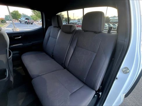 Used 2019 Toyota Tacoma TRD Off-Road image 26