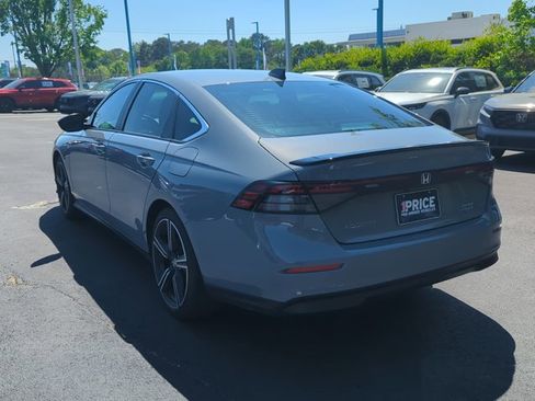 Used 2025 Honda Accord Sport image 7