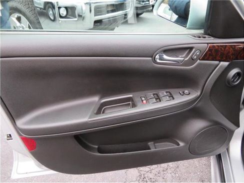 Used 2015 Chevrolet Impala Limited LS image 12