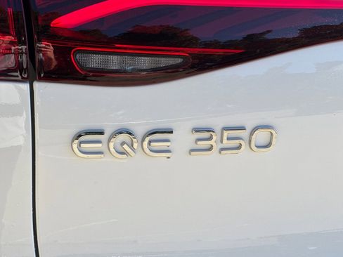 New 2026 Mercedes-Benz EQE 320 4MATIC SUV image 20