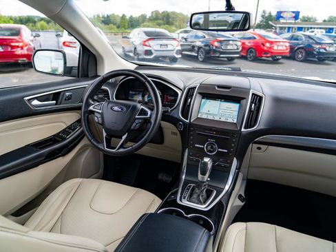 Used 2016 Ford Edge Titanium AWD/4WD image 28