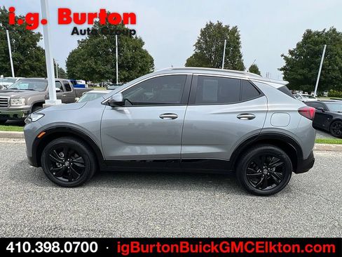 Used 2024 Buick Encore GX Sport Touring AWD/4WD image 5
