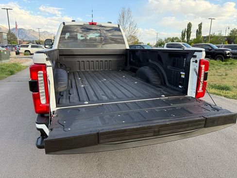 Used 2024 Ford F350 Lariat w/ Lariat Ultimate Package AWD/4WD image 13