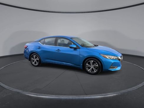 Used 2020 Nissan Sentra SV image 2