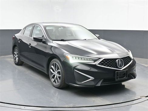 Used 2019 Acura ILX Premium Package image 2