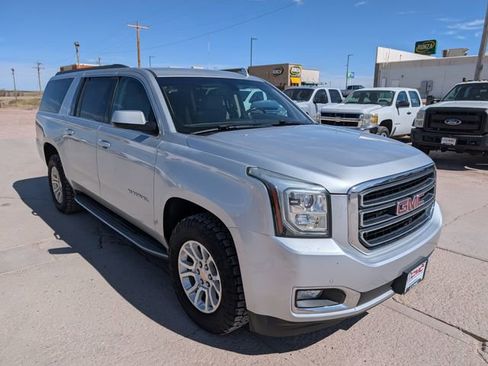 Used 2015 GMC Yukon XL SLE w/ Convenience Package AWD/4WD image 5