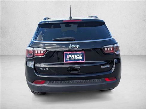 Used 2024 Jeep Compass Latitude AWD/4WD image 6