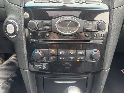 Used 2013 INFINITI FX37 AWD w/ Premium Pkg image 18