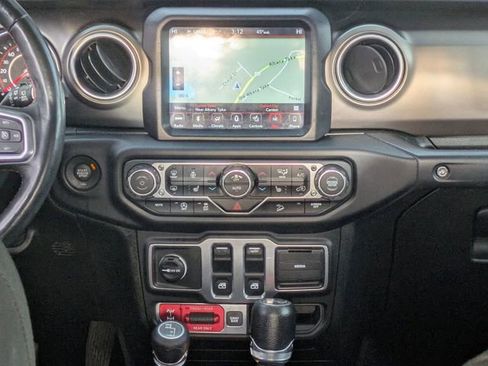 Used 2018 Jeep Wrangler Rubicon image 31