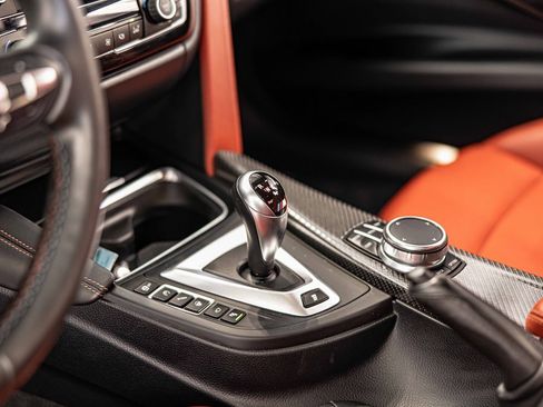 Used 2018 BMW M3 image 19