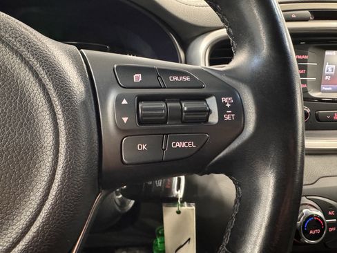 Used 2016 Kia Sorento EX image 14