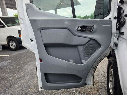 Used 2015 Ford Transit 250 148 Low Roof RWD image 20