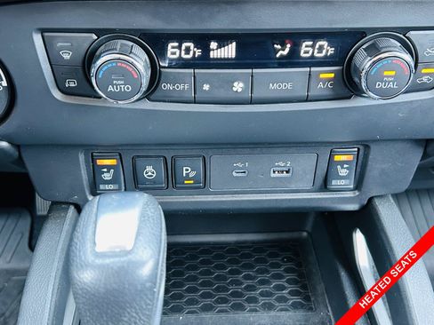 Used 2023 Nissan Frontier SV w/ SV Convenience Package AWD/4WD image 5