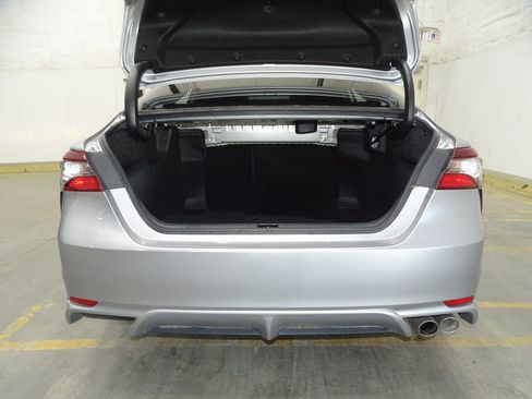 Used 2023 Toyota Camry SE image 13