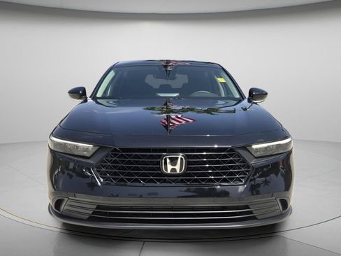 Used 2025 Honda Accord LX image 5