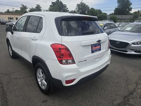 Used 2019 Chevrolet Trax LS w/ Tint and Cruise Package AWD/4WD image 13