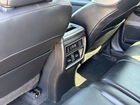 Used 2022 Nissan Murano SL w/ SL Moonroof Package image 24