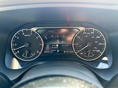 Used 2023 Nissan Rogue SL w/ SL Premium Package image 12